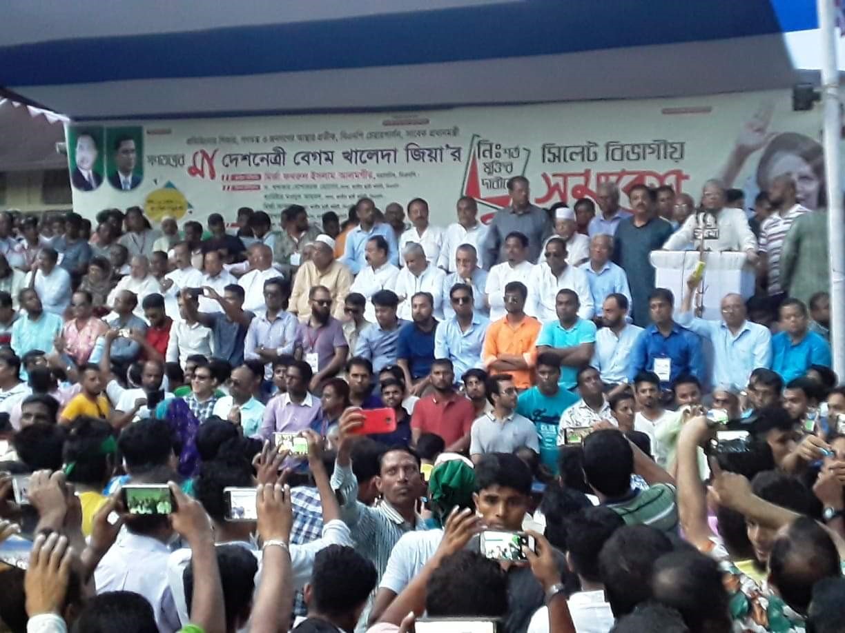 মেঘা প্রকল্পের নামে  মেঘা লুট হচ্ছে – মির্জা ফখরুল