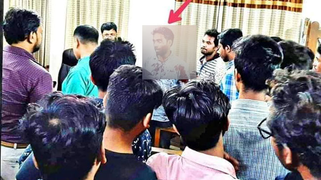 চাপাতি দিয়ে কোপানোর পর ‘ছাত্রদল-শিবির’ বলে চালিয়ে দেয়ার চেষ্টা