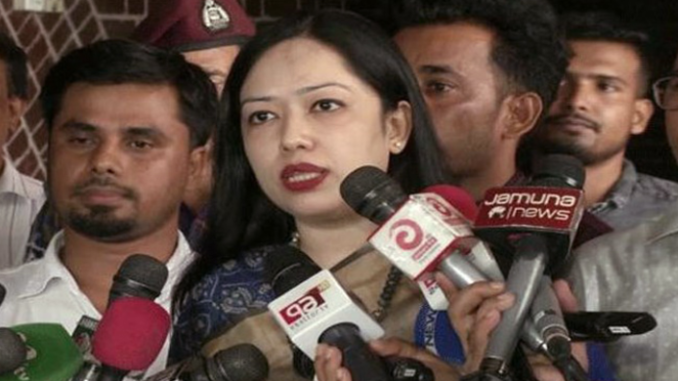 বাংলাদেশে রাজনীতির চেয়ে লাভজনক ব্যবসা আর নেইঃ রুমিন ফারহানা