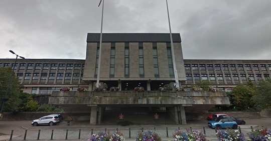 Oldham Council proposes 2.99 per cent increase in council tax