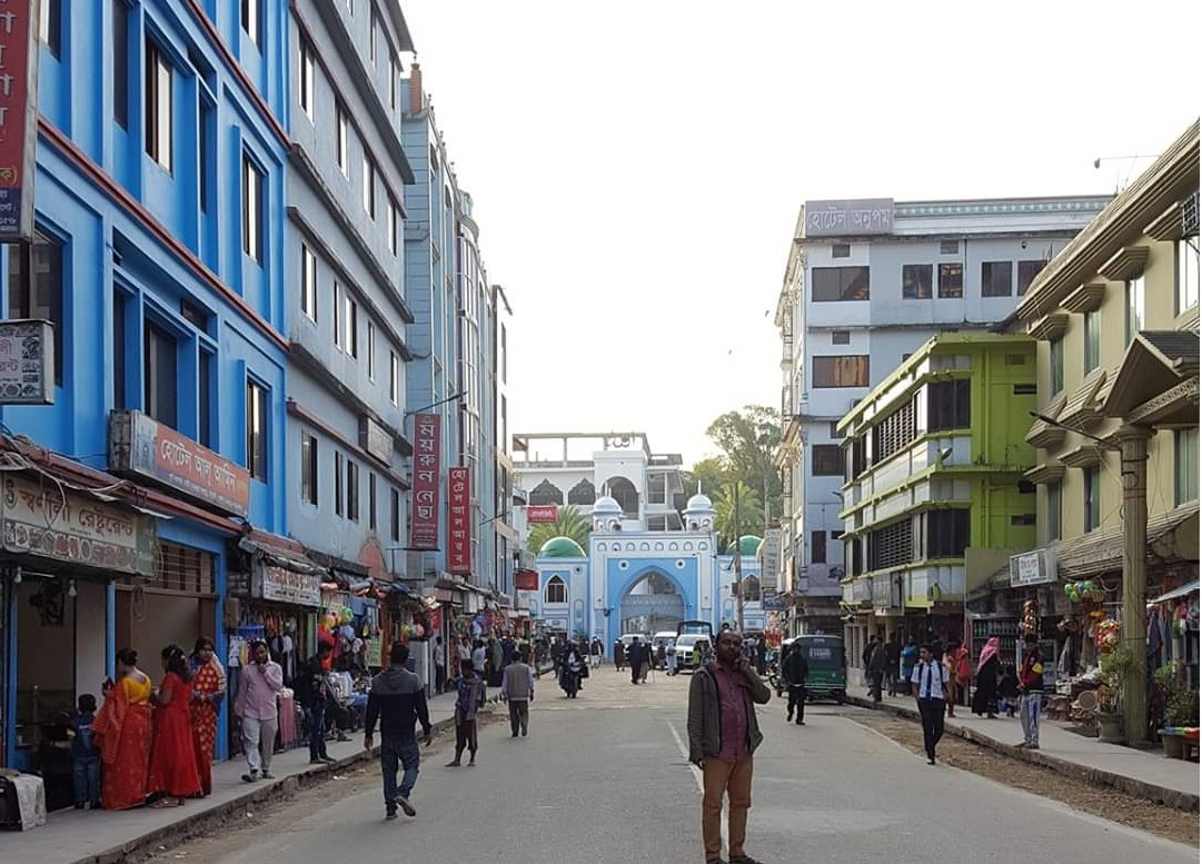 সিলেটে ইলেকট্রিক সহ সকল কেবল মাটির নীচে