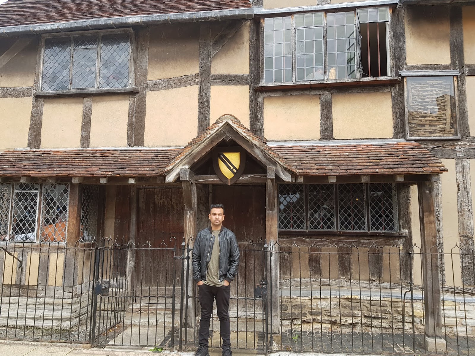 উইলিয়াম শেক্সপিয়ারের বাড়ি দর্শন – বেলায়েত মাছুম