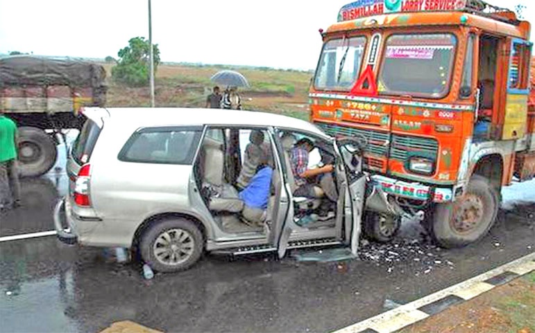 সারা দেশে মার্চ-এপ্রিলে করোনায় মৃত্যু ১৬৮ আর সড়ক দুর্ঘটনায় নিহত ৫৬৫!
