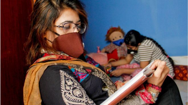 মাস্ক পরা, না পরা জনগণের ‘ব্যক্তিগত সিদ্ধান্তের’ ওপর ছেড়ে দিতে চায় ব্রিটেন